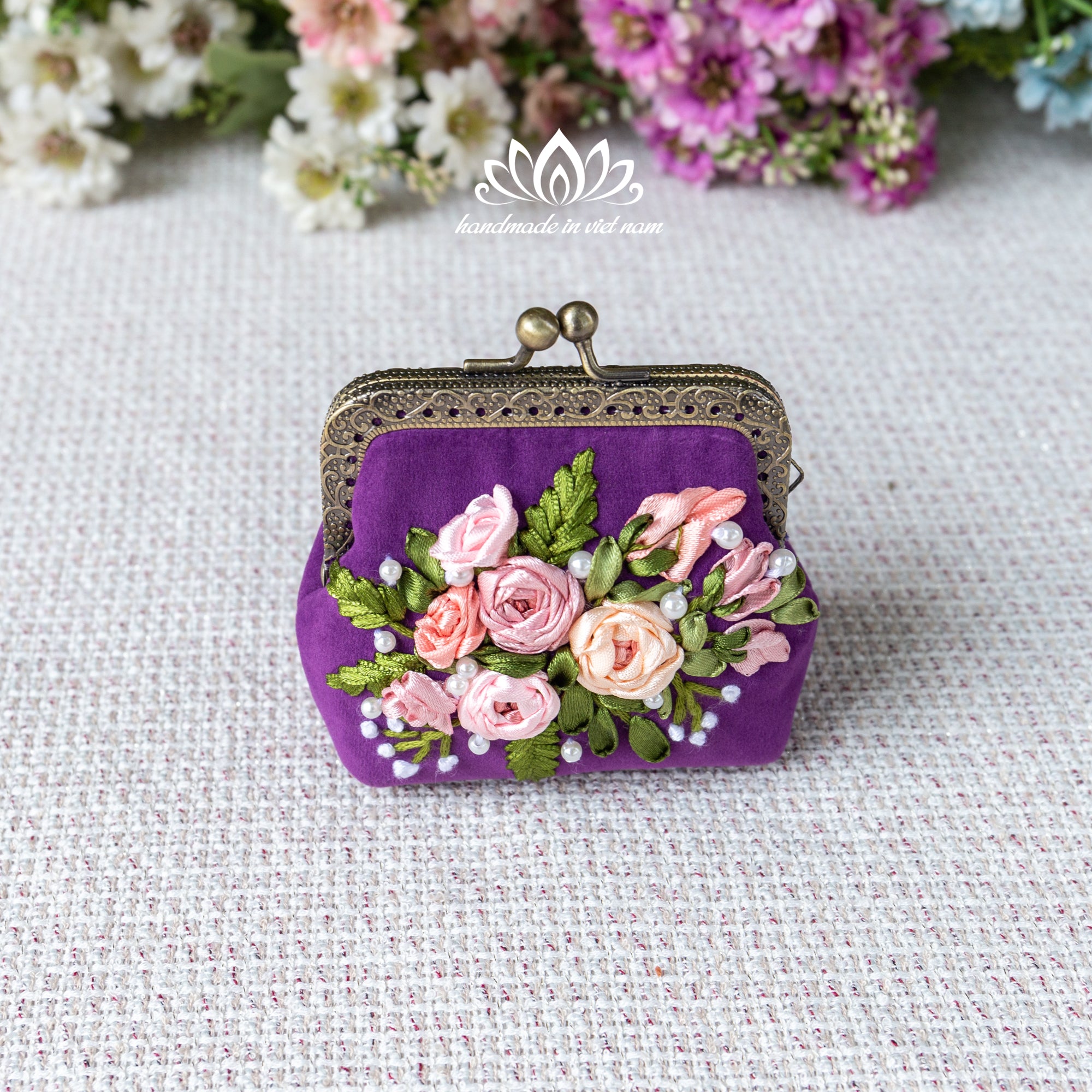 Hand Embroidered Velvet Coin Purse | Handmade Ribbon Embroidery Kiss Lock Pouch