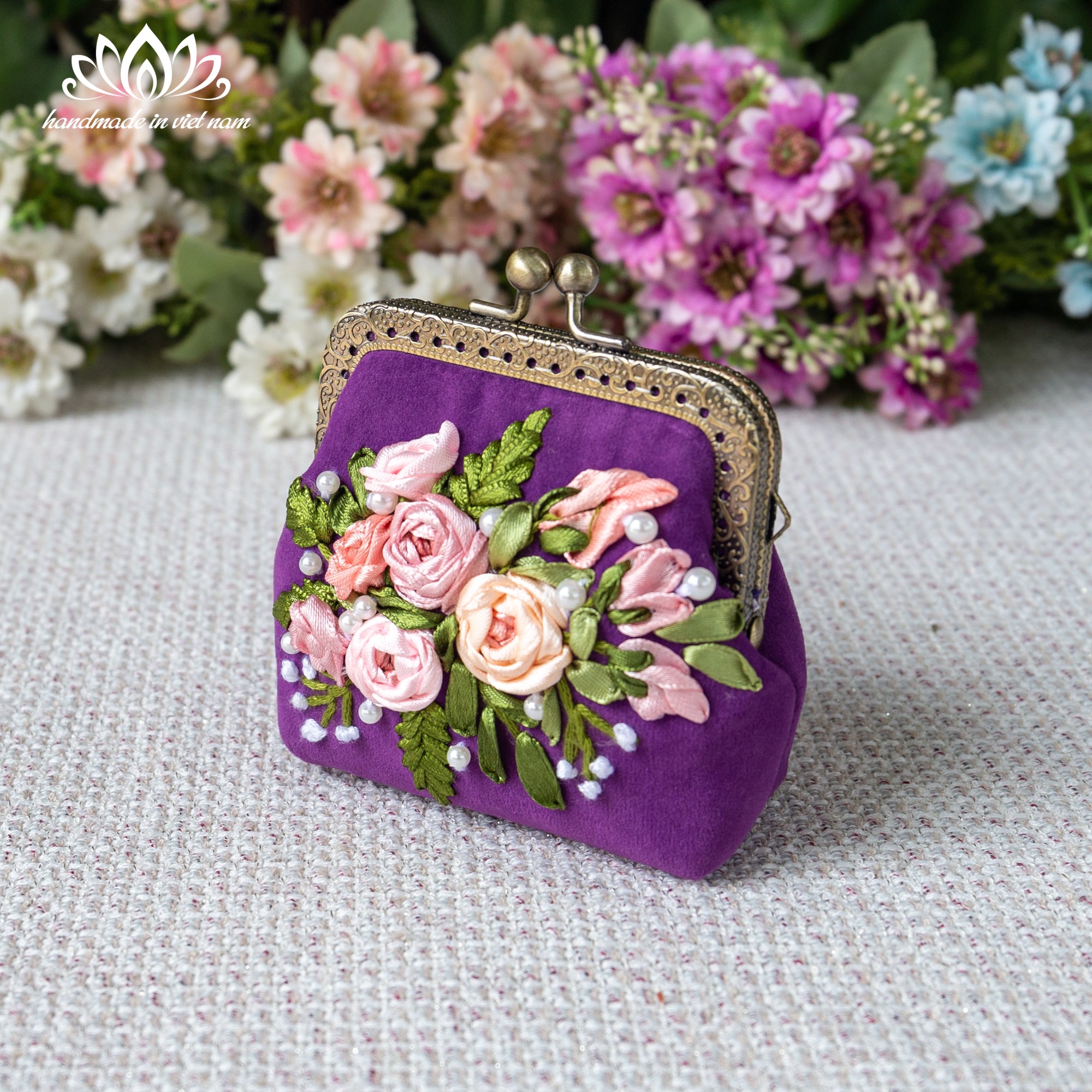 Hand Embroidered Velvet Coin Purse | Handmade Ribbon Embroidery Kiss Lock Pouch
