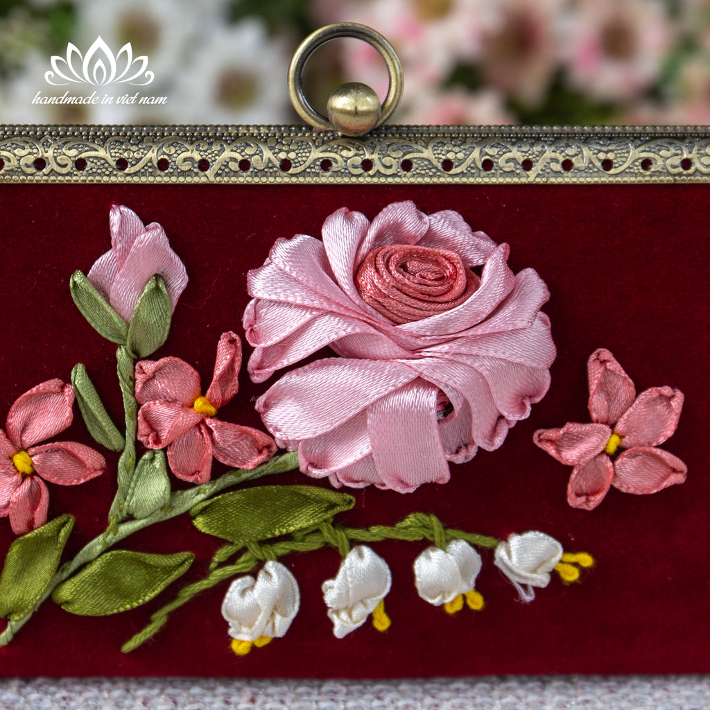 Ribbon Embroidered Compact Wallet | Floral Vintage Clasp Wallet