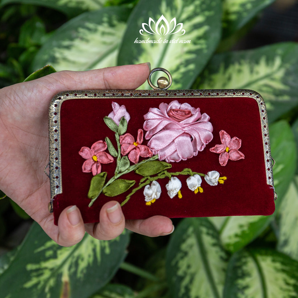 Ribbon Embroidered Compact Wallet | Floral Vintage Clasp Wallet
