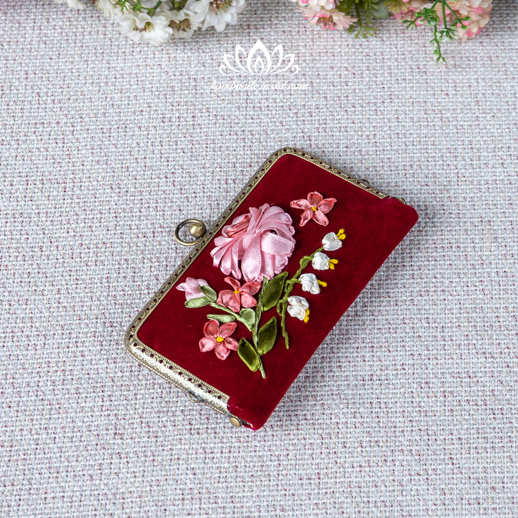 Ribbon Embroidered Compact Wallet | Floral Vintage Clasp Wallet